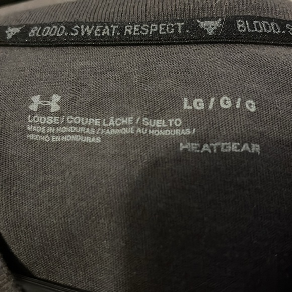 Men’s Large Under Armor Project Rock Brahma T-shirt with classic bull logo - Picture 3 of 4